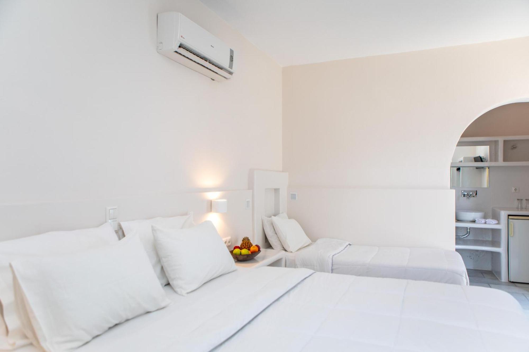 Golden Sand Apartment Plaka  Exterior photo
